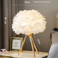 Romantic Feather Table Lamp